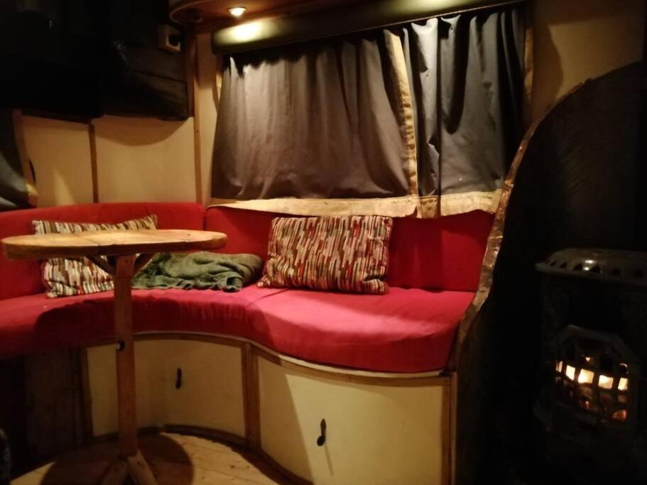 Truck & Pod Creative Nature Retreat. Bantry Ngoại thất bức ảnh