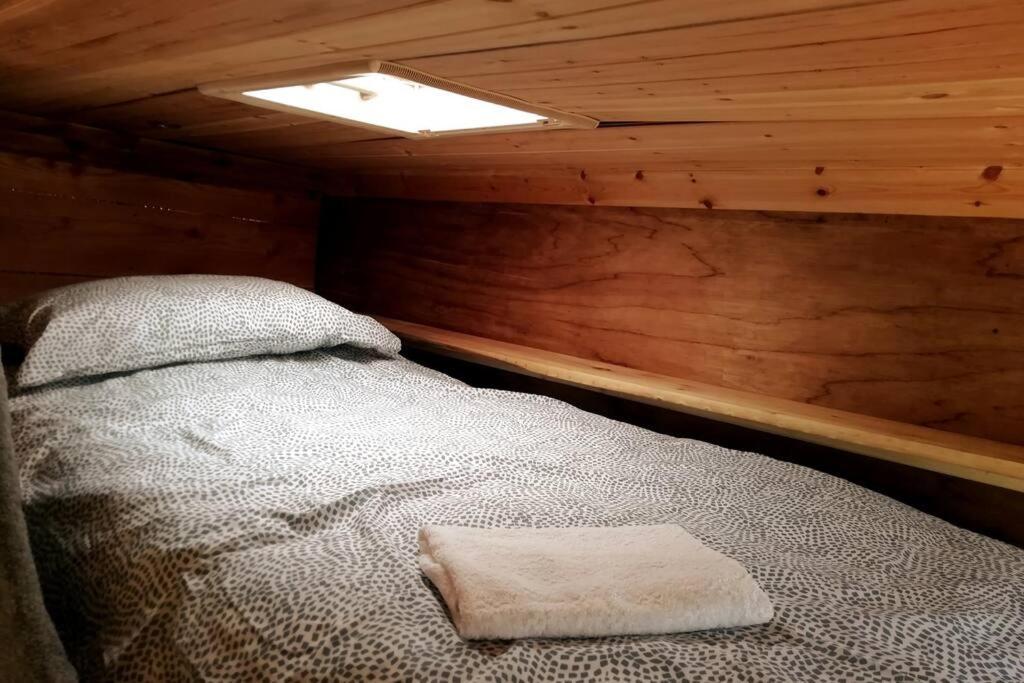 Truck & Pod Creative Nature Retreat. Bantry Ngoại thất bức ảnh